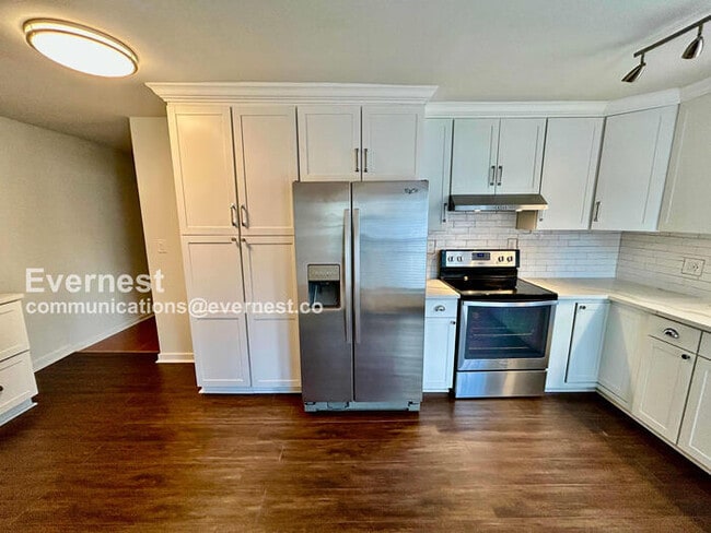 Photo - 1807 Dresden Dr NE