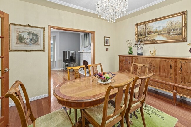 Photo - 548 25th Ave