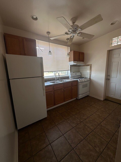 Photo - 7936 S Campbell Ave