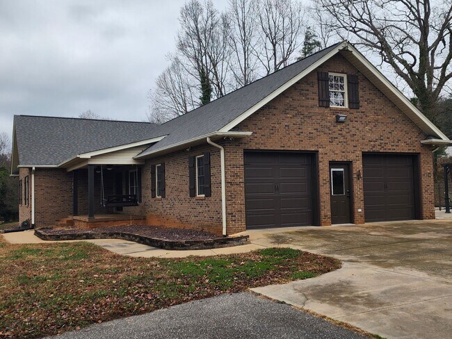 7816 Cheatham Ford Rd