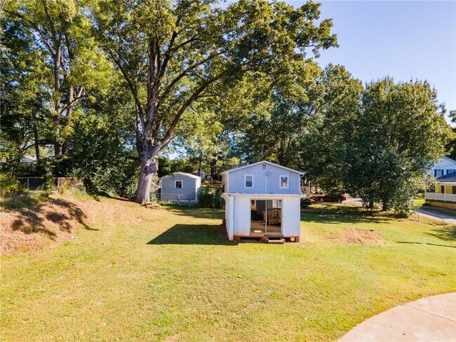 Photo - 4715 S Lee St