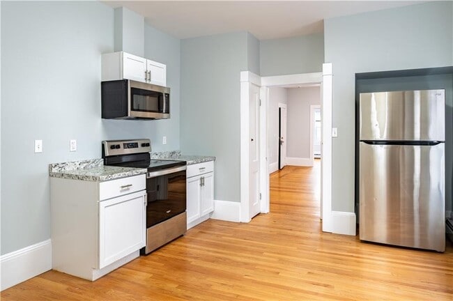 Photo - 168 Waterman Ave