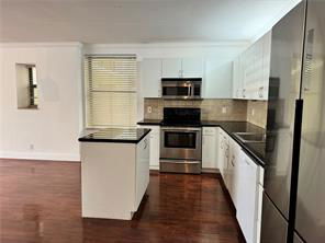 Photo - 20562 NE 30th Pl Condo