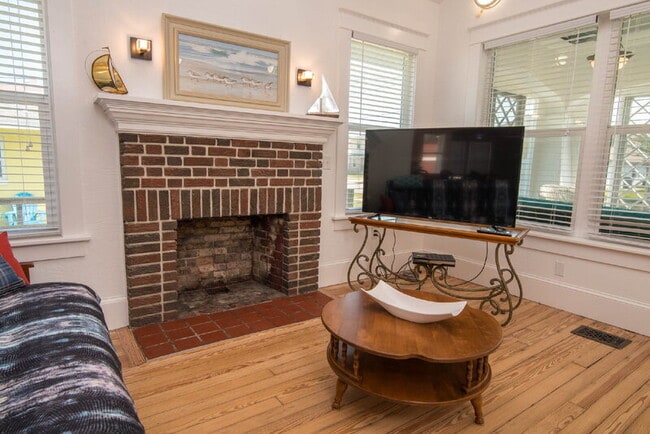 Photo - 609 Lenox Ave