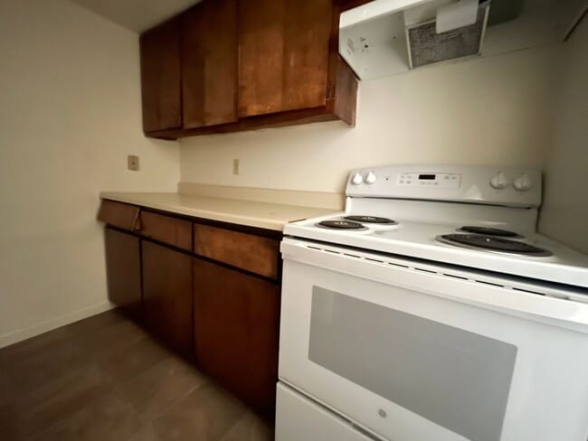 Photo - 4308 Lake Rd Unit # F