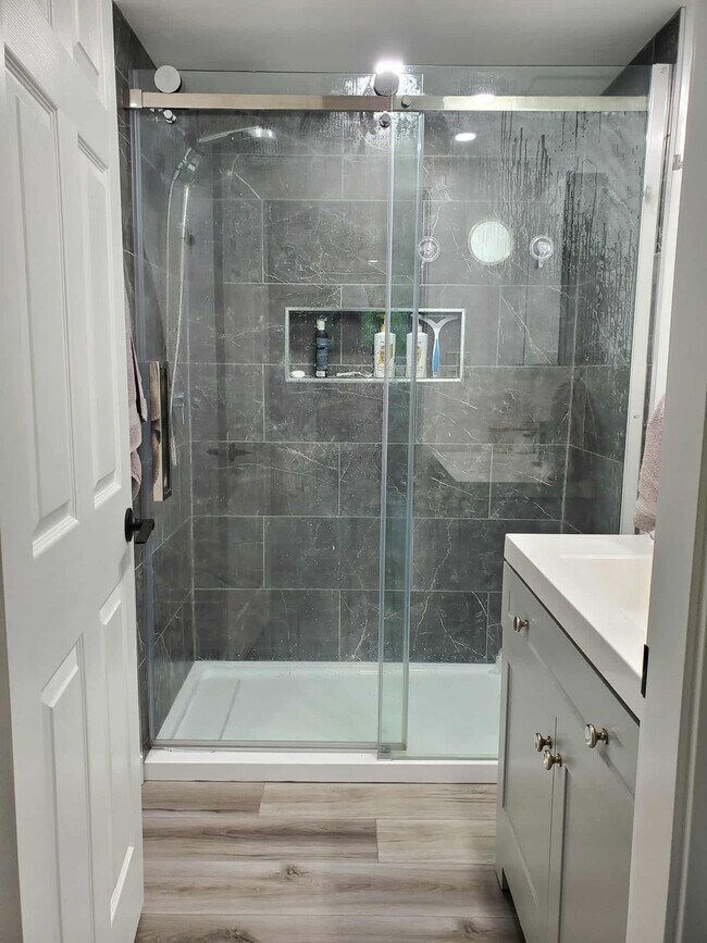 Photo - 2746-3002746 Quince St