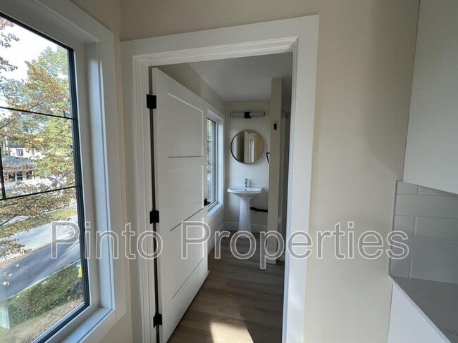 Photo - 8719-8110 110 St NW