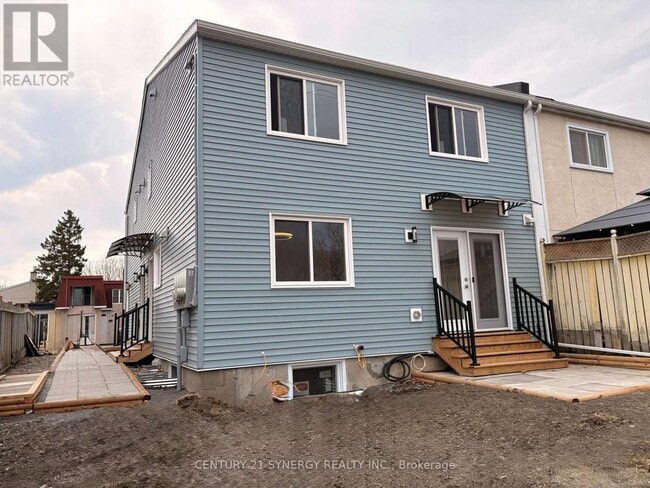 Photo - 93B Tarquin Crescent