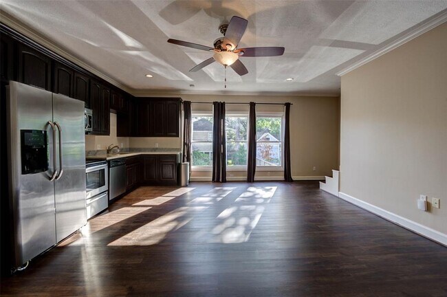 Photo - 1236 Cortlandt St