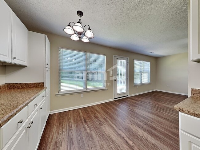 Photo - 130 Parkview Rd