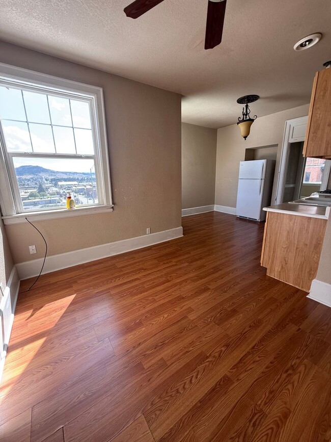 1002 S Montana St Unit 1002 S Montana #C
