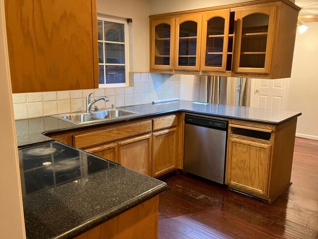 Photo - 3605 Swain Dr