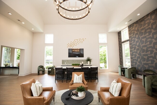 Photo - Lakeside Villas