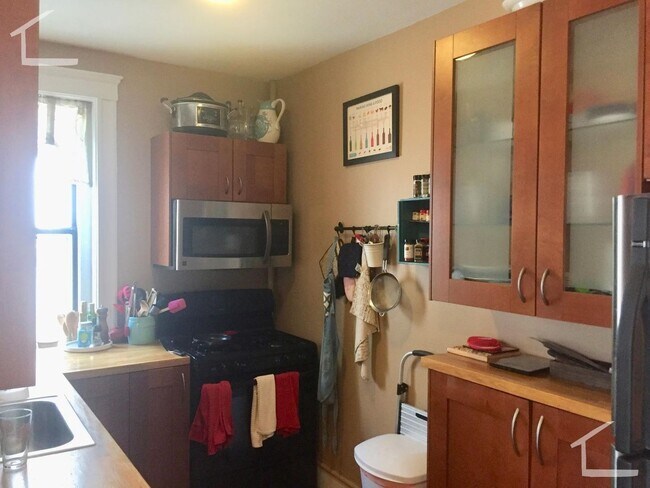Photo - Great two bedroom in Cleveland Circle, new kitchen, tons of sunlight