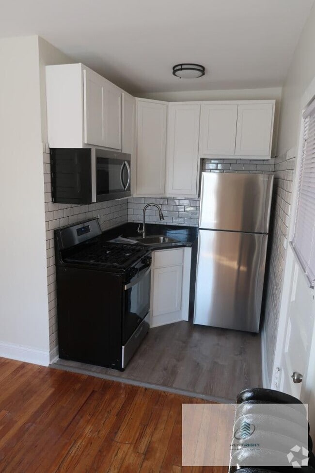 Building Photo - 1700-1710 W Albion Unit 1702 - 2N Rental