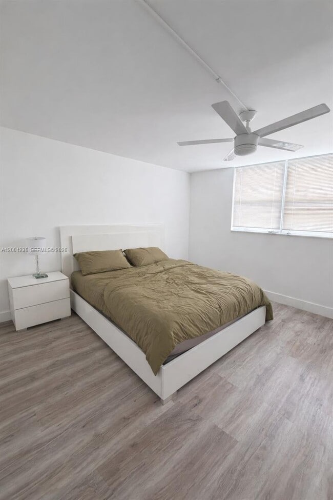 Photo - 1175 NE Miami Gardens Dr Unit 202