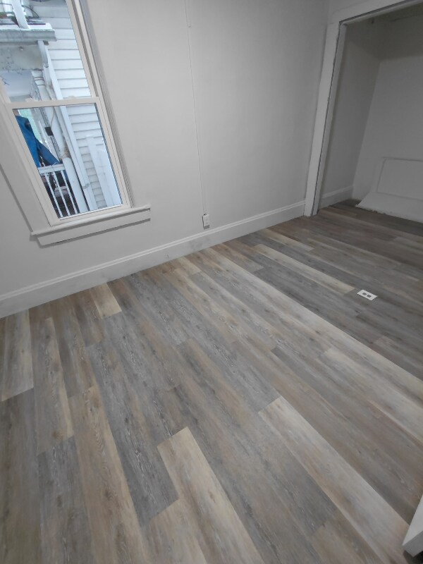 Photo - 220 Wasaon St