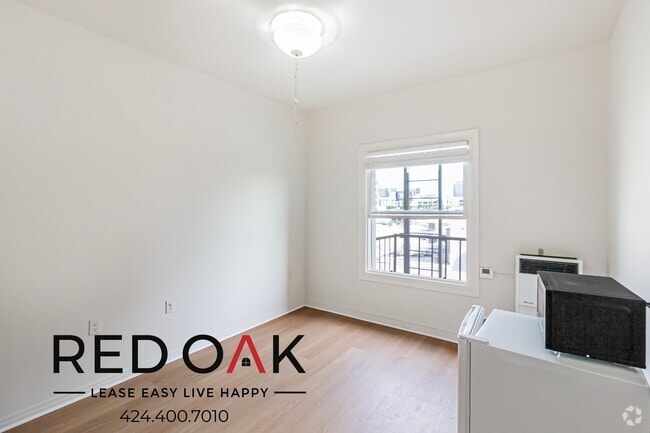 Building Photo - 1509 N Wilcox Ave Unit 323 Rental