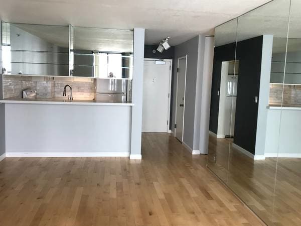 Photo - 900 Bush St Unit 716