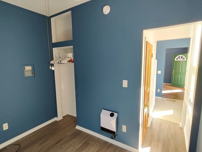 Photo - 104 S Tecumseh St Unit 3