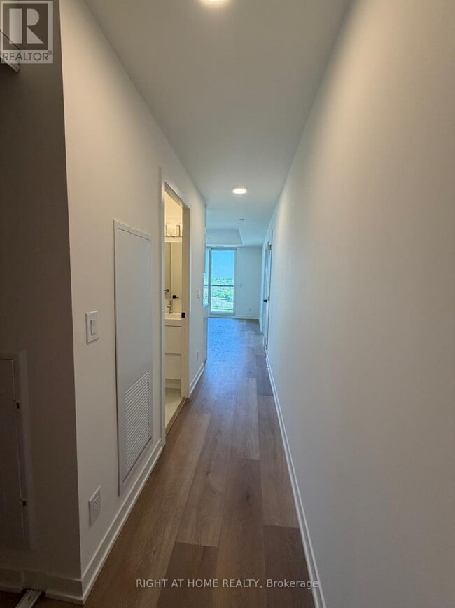 Photo - 33 Erie Ave Unit 1402