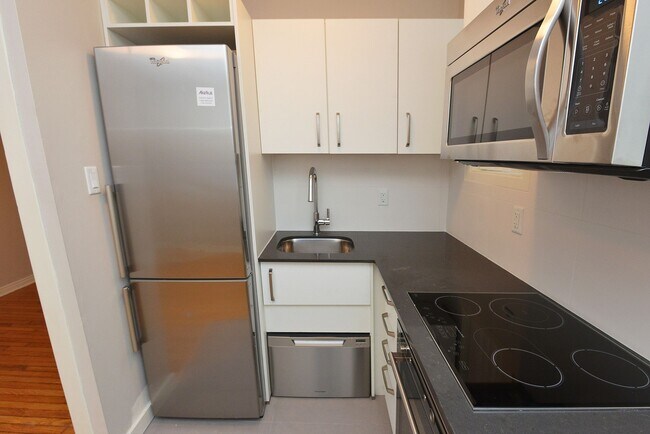 Photo - 50 Gloucester St Unit 109