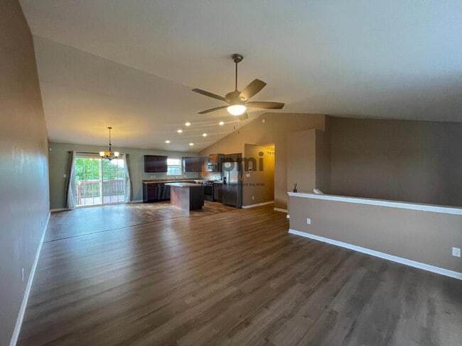 Photo - 10880 Mississippi St