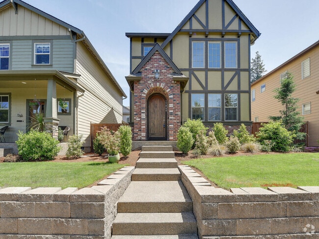 Building Photo - Charming Tudor in Edgewater on The Tualatin Rental