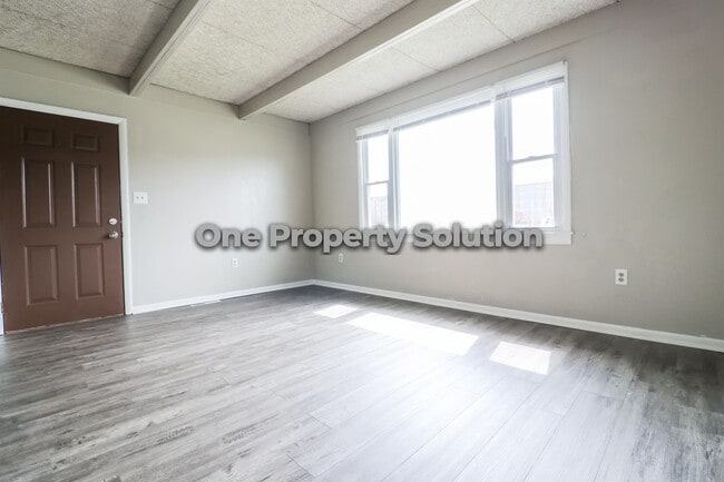 Photo - 1309 Logan St
