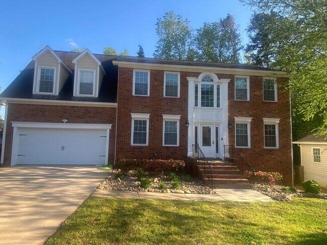 Photo - 1848 Stonebrook Way