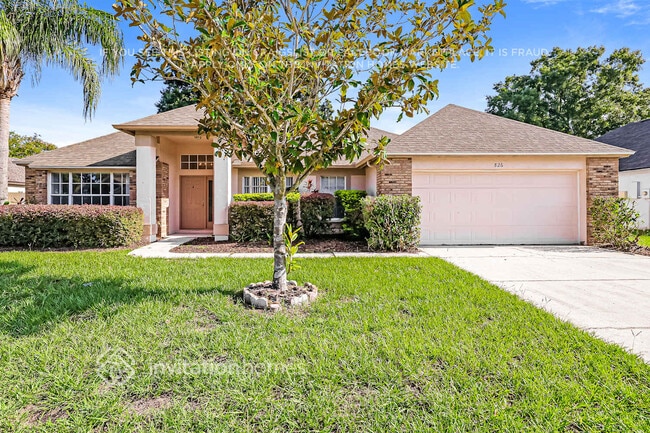 Building Photo - 826 Walsingham Way