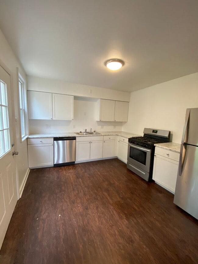 Building Photo - 978 Manton Wy