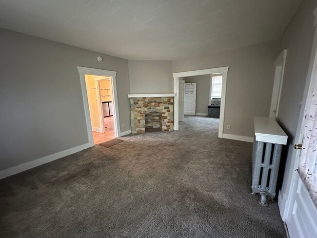 Photo - 554 Creedmore Ave Unit First Floor