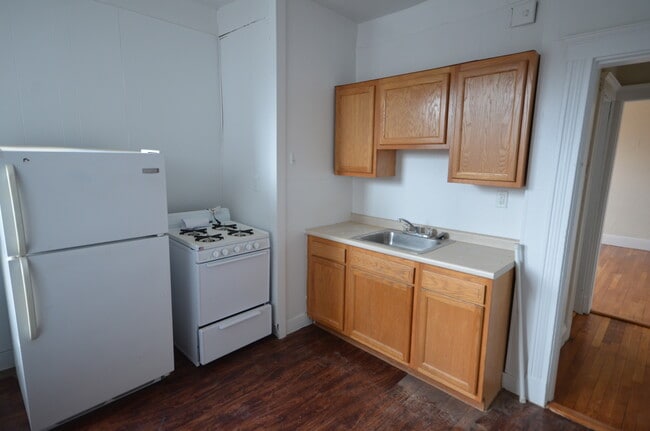 Building Photo - 1762 Commonwealth Ave Unit 24 Rental