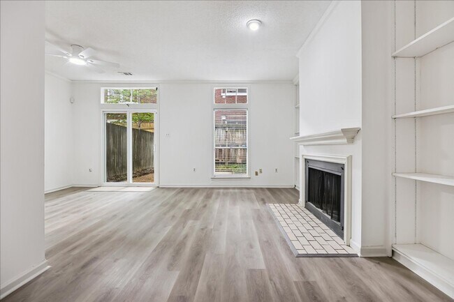 Photo - 1694 Belvedere Ct