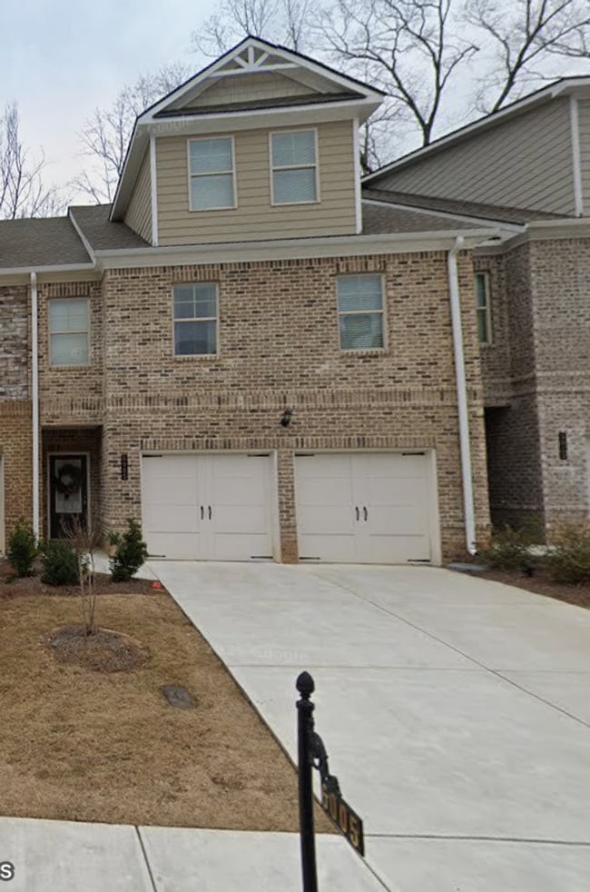 Building Photo - Wow! 4 bedroom 2.5 bathroom in Suwanee! Must See!!
