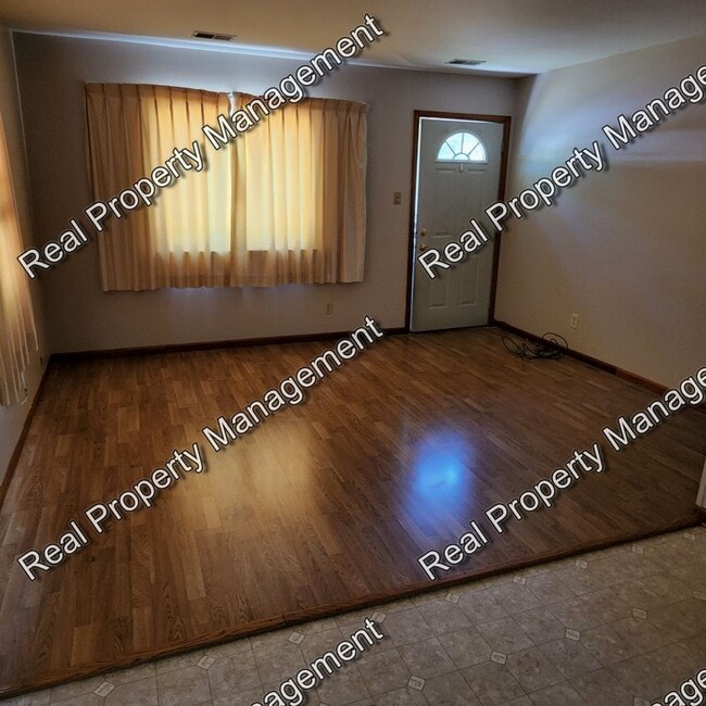 Photo - Three Bed Hobart Ranch