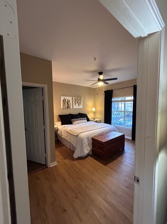 Photo - 4310 Bayside Village Dr Unidad 201