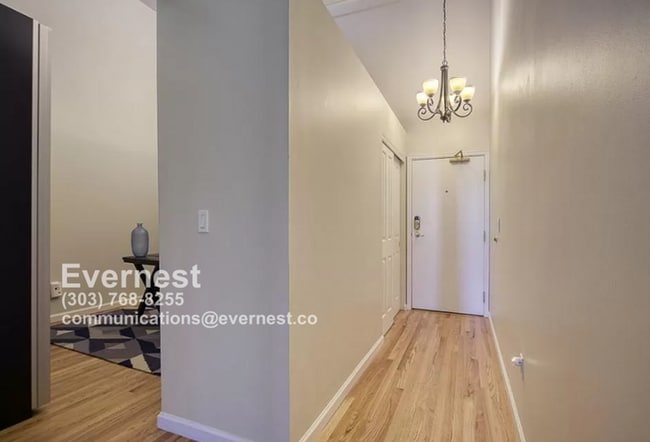 Photo - 1555 California St