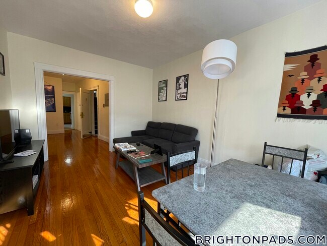 Photo - 119 Sutherland Rd Apartment Unit H