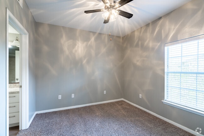 1 HAB, 1 BA: 610 ft² - West End Lodge