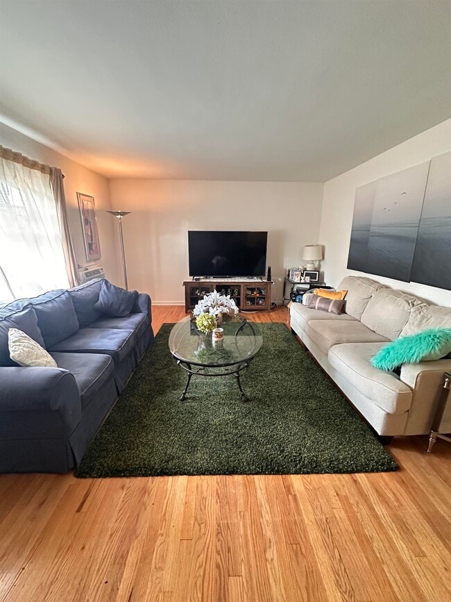 Photo - 241 W Passaic St Unidad 12B