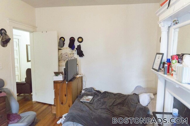 Photo - 1377 Commonwealth Ave Unidad 8