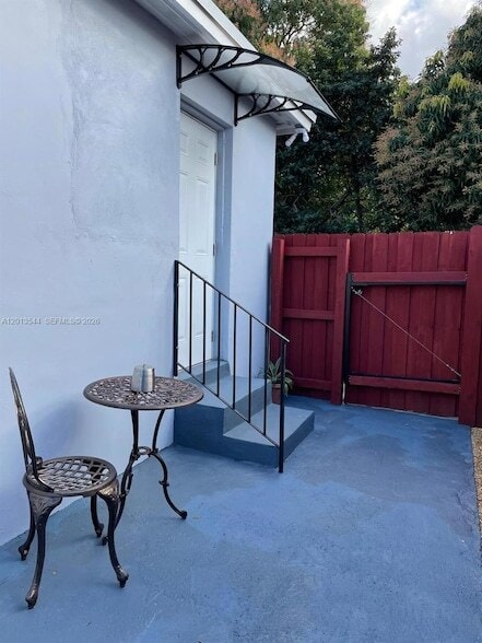 Photo - 830 NE 159th St