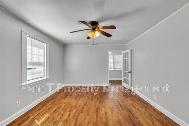 Photo - 1408 E 49th St