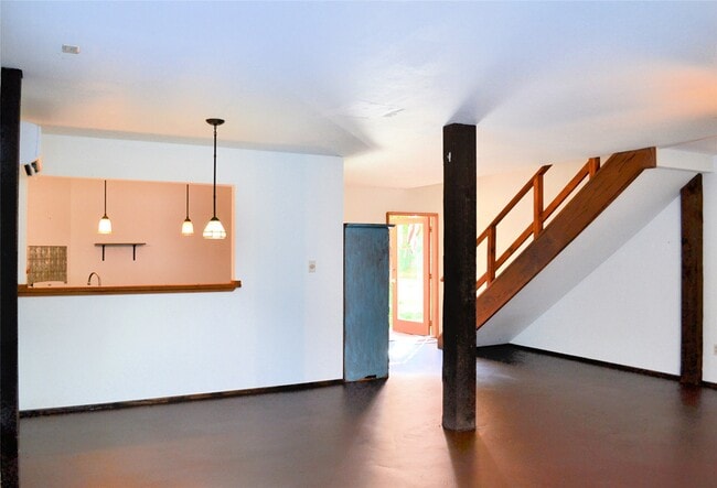 Photo - 1472 Lakeside Dr