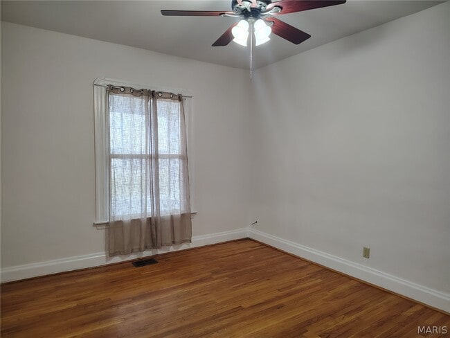 Photo - 3246 S Big Bend Blvd