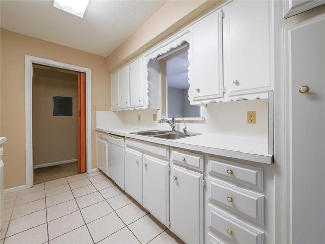 Photo - 2113 Fleur De Lis Ct