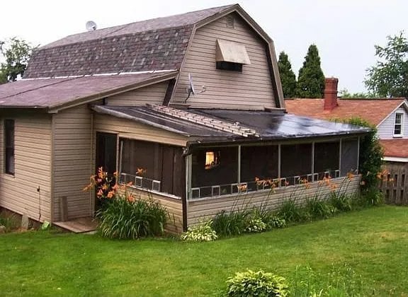 Photo - 213 Ridge St