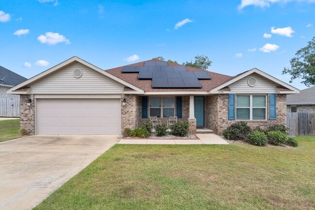 All-Brick Beauty with Solar Savings and So... - All-Brick Beauty with Solar Savings and So... Casa